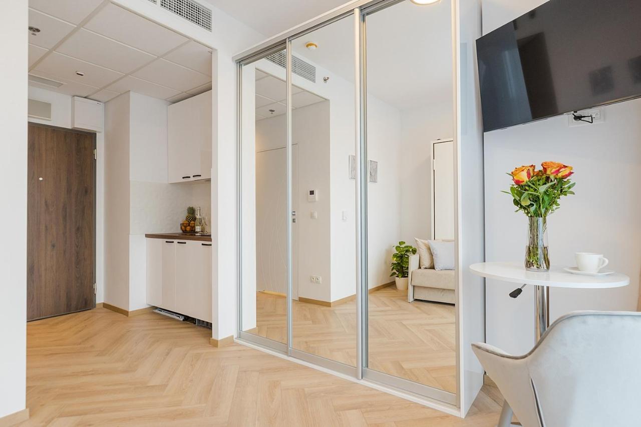 Kasprzaka 29 - Bezplatny Parking - Free Parking - Piekny Widok Na Centrum Miasta - Duzy Balkon - Smart Tv 55 Cali - Wifi - Better Rental Varsovia Exterior foto
